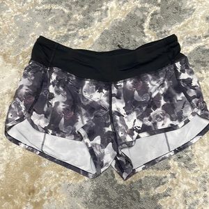 Lululemon speed up shorts 4
